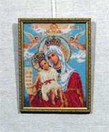 Вышивка бисером «Богородица с младенцем» 27,0х20,3
(рамка деревянная, стекло стандартное, оргалит, установка в раму, натяжка)
