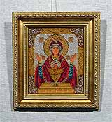 Вышивка бисером «Богородица Неупиваемая чаша» 26,8х23,0
(рамка деревянная со слипом, стекло антибликовое, оргалит, установка работы в раму, натяжка вышивки)
